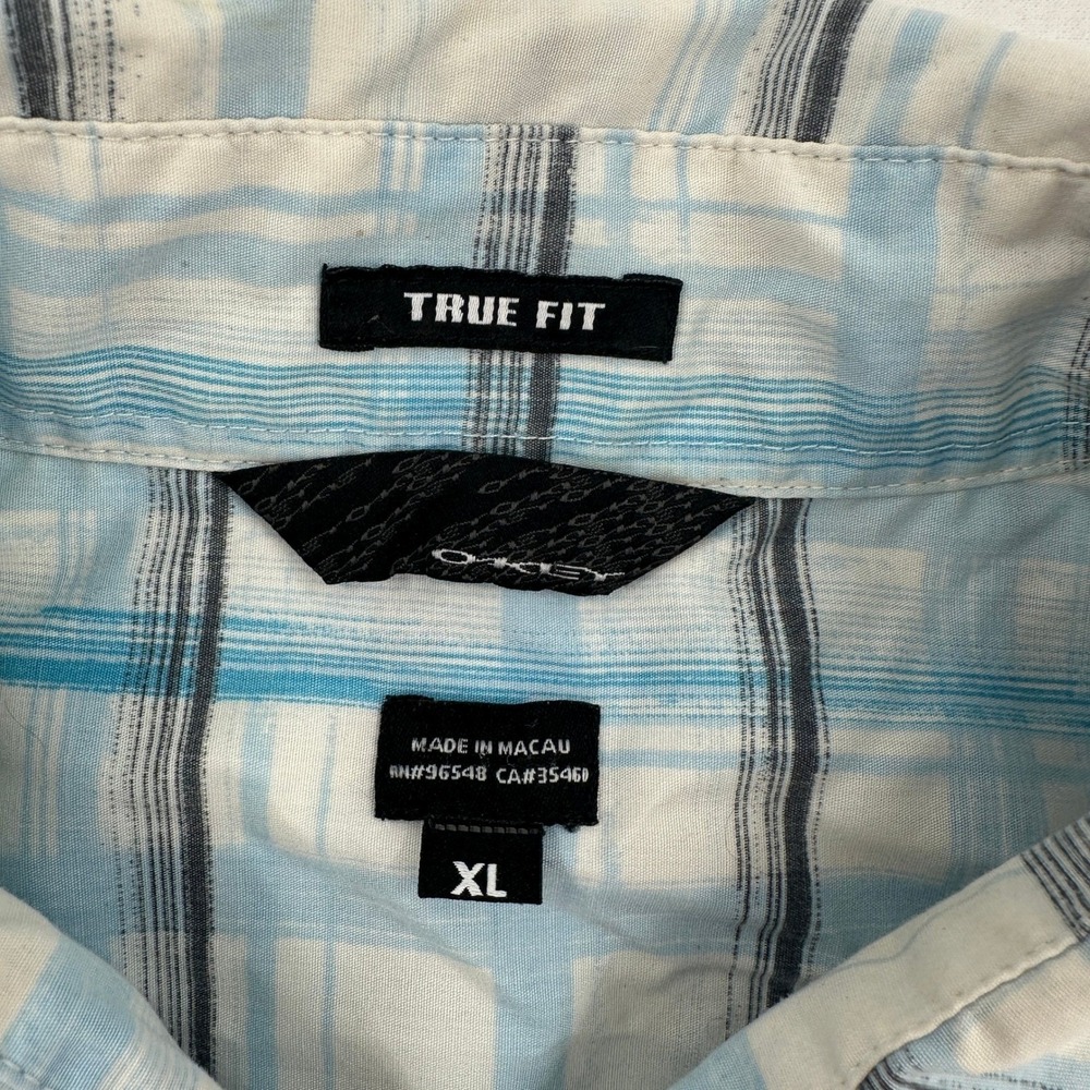 Oakley Button Down Short Sleeve Shirt Blue Plaid True Fit Lightweight Mens XL - Picture 4 of 8